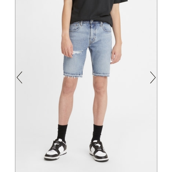 Levi's light blue jeans shorts denim -wolf scratch, size 40/11 - Picture 2 of 16